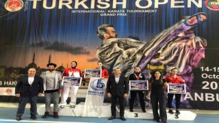 Manisa BBSK karatecilerinden 10 madalya