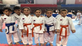 Manisa BBSKlı karatecilerden 10 madalya