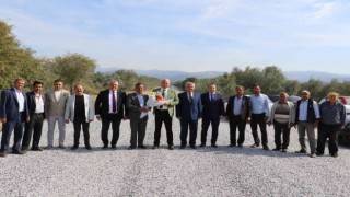 Manisa Büyükşehir Belediyesi Akhisarın yollarını asfaltladı