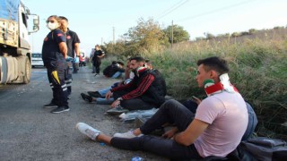 Manisada 4 araçlı zincirleme kaza: 24 yaralı