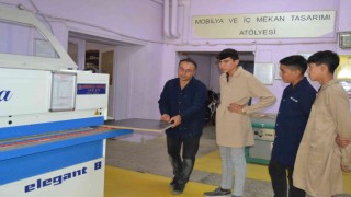 Manisada fabrika gibi okul