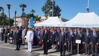 Marmariste Cumhuriyet Bayramı dolayısıyla Atatürk büstüne çelenk sunuldu