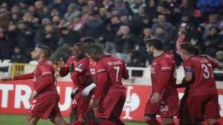 Max Gradel 4. golünü CFR Cluja attı