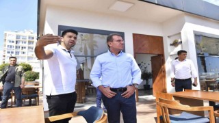 Mersin sahiline farklı konsepte 2 ayrı kafe