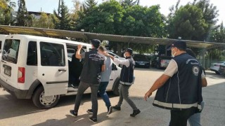 Mersinde göçmen kaçakçılığı operasyonu