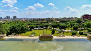 Mersinde parklar yenileniyor