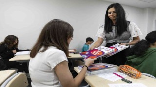 Mersinde YKS ve LGS adaylarına ücretsiz kaynak kitap