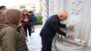 Mevlit Kandilinde Keçiörenin çeşmelerinden şerbet aktı
