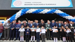 Milli Eğitim Bakanı Mahmut Özer, Eyüpsultanda okul açılışına katıldı