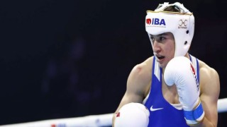 Milli sporcu Buse Naz Çakıroğlundan altın madalya
