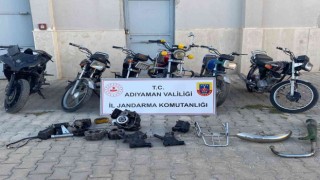 Motosiklet hırsızları yakalandı