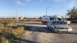 Motosiklet ile otomobil çarpıştı: 1 yaralı
