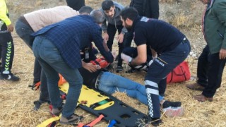 Motosiklet şarampole uçtu: 1i ağır 2 yaralı