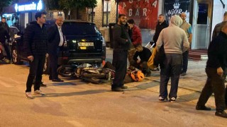 Motosikletli gencin ölümden döndüğü kaza kamerada