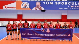 Muratpaşanın Sultanlarından anlamlı pankart