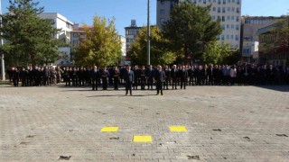 Muşta çelenk sunma töreni