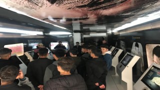 Narkotik eğitim tırında gençlere uyuşturucu maddelerin zararları anlatıldı