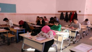 Nevşehirde TYT deneme sınavına bin 709 öğrenci katıldı