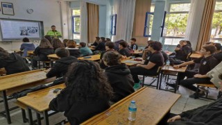 Öğrencilere sınıf içi trafik kural ihlalleri eğitimi