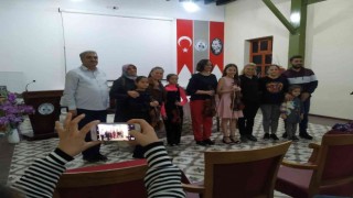 Öğrencileri ile birlikte konser verdi