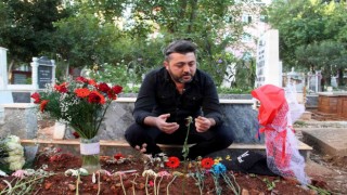 Öğretmeninin evinde ölü bulunan lise öğrencisi, doğum gününde mezarı başında anıldı