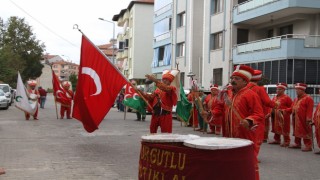 Öksüz ailesinin sünnet merasimi renkli görüntülere sahne oldu