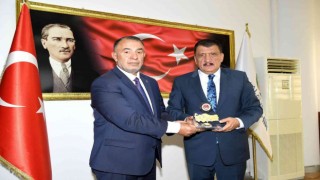Öndeşden başkan Gürkana ziyaret