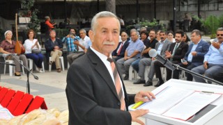 Osmaniye'de Ekmek ödüllü şiir yarışmasında ödüller sahiplerini buldu