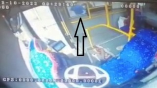 Otobüs şoförünün bıçakla öldürüldüğü anlar kamerada