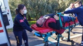 Otomobil ilaç tankerine çarptı: 3 yaralı