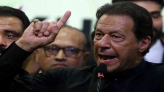 Pakistan eski Başbakanı Imran Khana 5 yıl siyasi yasak
