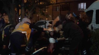 Parkta bıçaklı kavga: Baba ve 2 oğlu yaralandı