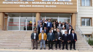 Rektör Aktekin Mühendislik-Mimarlık Fakültesi akademik kurul toplantısına katıldı
