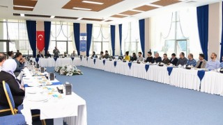 Rektör Çakmak proje desteği alan akademisyenleri tebrik etti