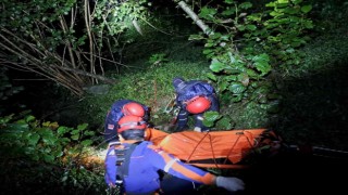 Rizede kaybolan şahıs 150 metrelik uçurumda ölü bulundu