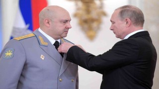 Rus Komutan Surovikin: “Ukraynada operasyon bölgesindeki durum gergin