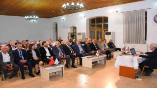 Salihlide “Atatürk ve Salihli” konferansı düzenledi