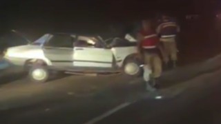 Şanlıurfada kamyon ile otomobil çarpıştı: 1 ölü, 4 yaralı