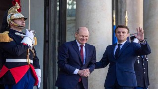 Scholz ve Macron Pariste bir araya geldi
