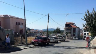 Seyir halindeki aracında 5 el ateş edilen eğlence mekanı sahibi ağır yaralandı