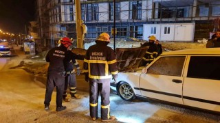 Seyir halindeki otomobilde yangın çıktı