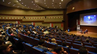 Sözbir öğrencilerle bir araya geldi