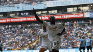 Spor Toto Süper Lig: Adana Demirspor: 1 - Konyaspor: 1 (İlk yarı)