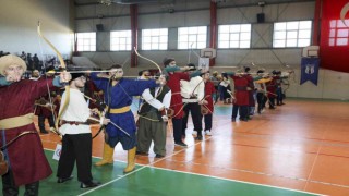 SUBÜde Geleneksel Okçuluk Puta Koşusu düzenlendi