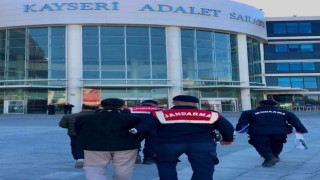 Suçüstü yakalanan şüpheliler suç makinesi çıktı