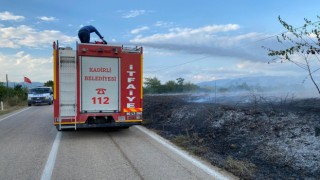 Sumbasta çıkan anız yangını söndürüldü
