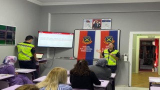 Sürücü adaylarına son ders jandarmadan