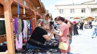 Talas, Ekime ‘Maharetli Ellerlerle merhaba diyecek