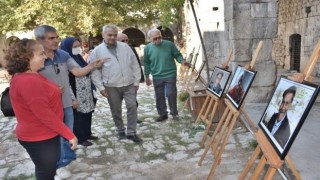 Tarihi Taşhan fotoğraflarla gülümsedi