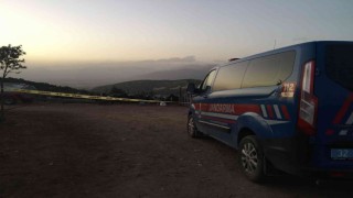 Tartıştığı eşini, çocuklarının gözü önünde vurarak öldürdü